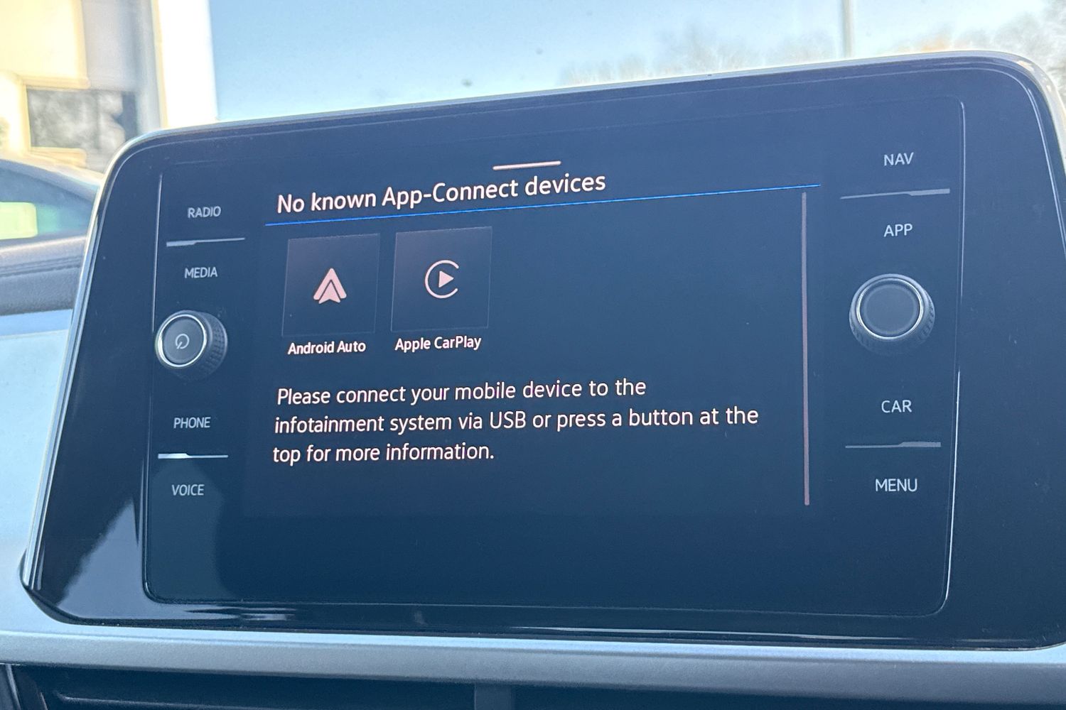 Used Volkswagen T-Roc 2025 for sale - 76896224: Photo 28