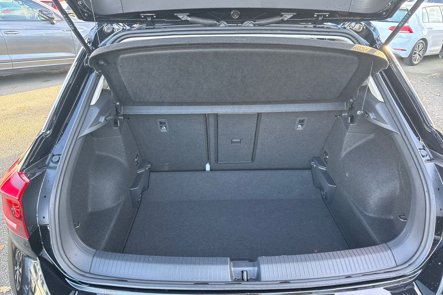 Used Volkswagen T-Roc 2025 for sale - 76896224: Photo 6