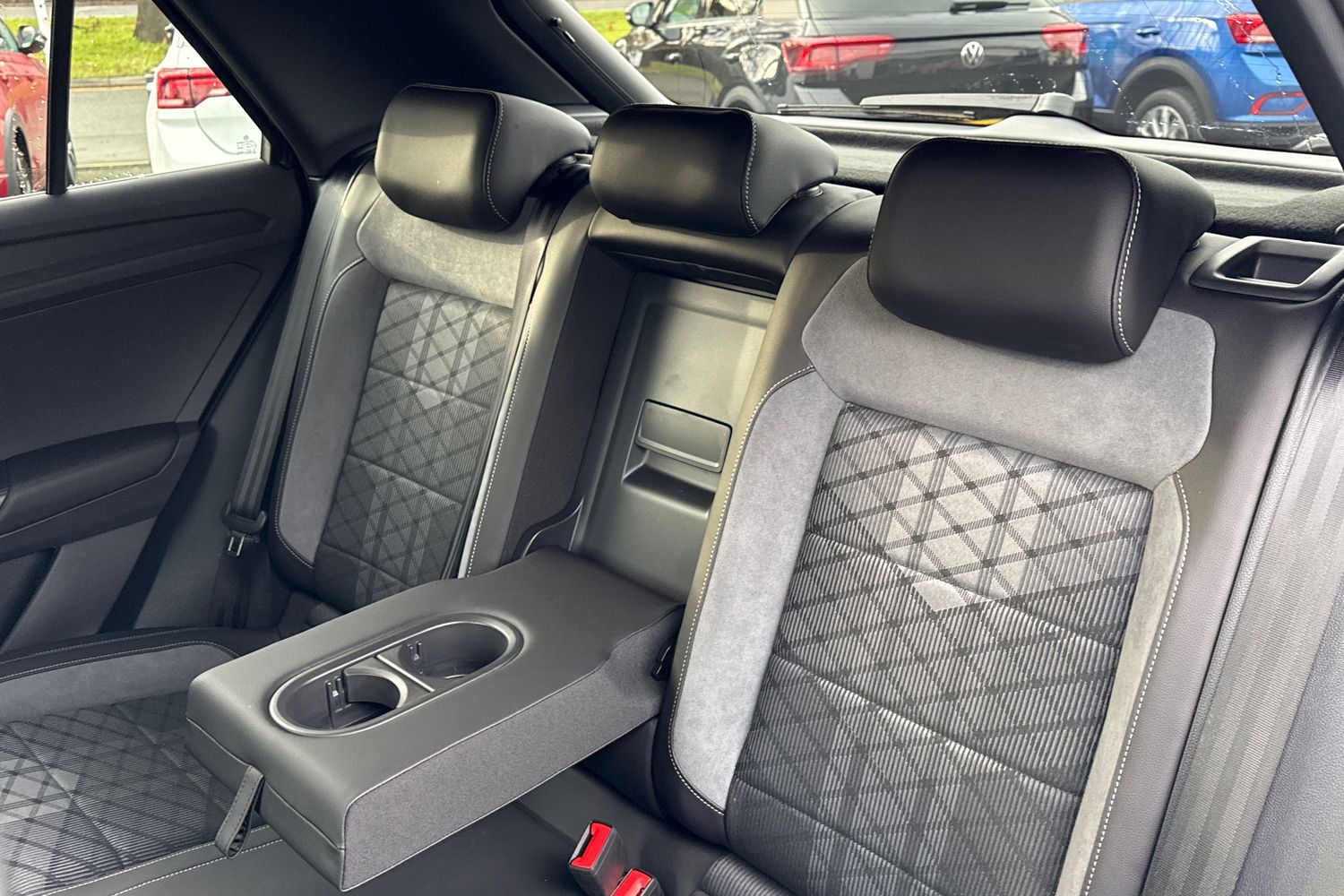 Used Volkswagen T-Roc 2024 for sale - 77199603: Photo 19