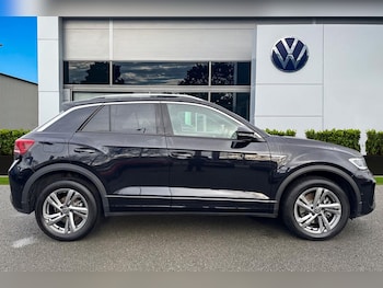 Used Volkswagen T-Roc 2024 for sale - 77199603: Photo