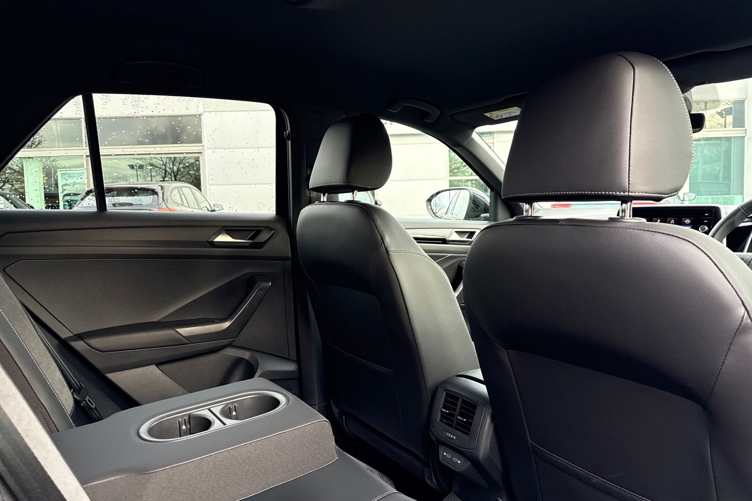 Used Volkswagen T-Roc 2024 for sale - 77199603: Photo 42