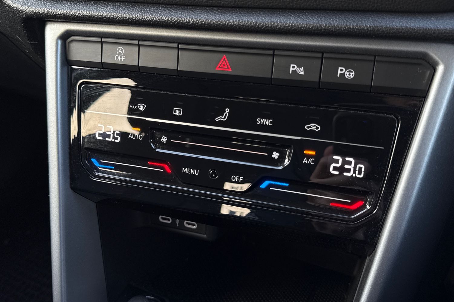 Used Volkswagen T-Roc 2023 for sale - 77052202: Photo 22