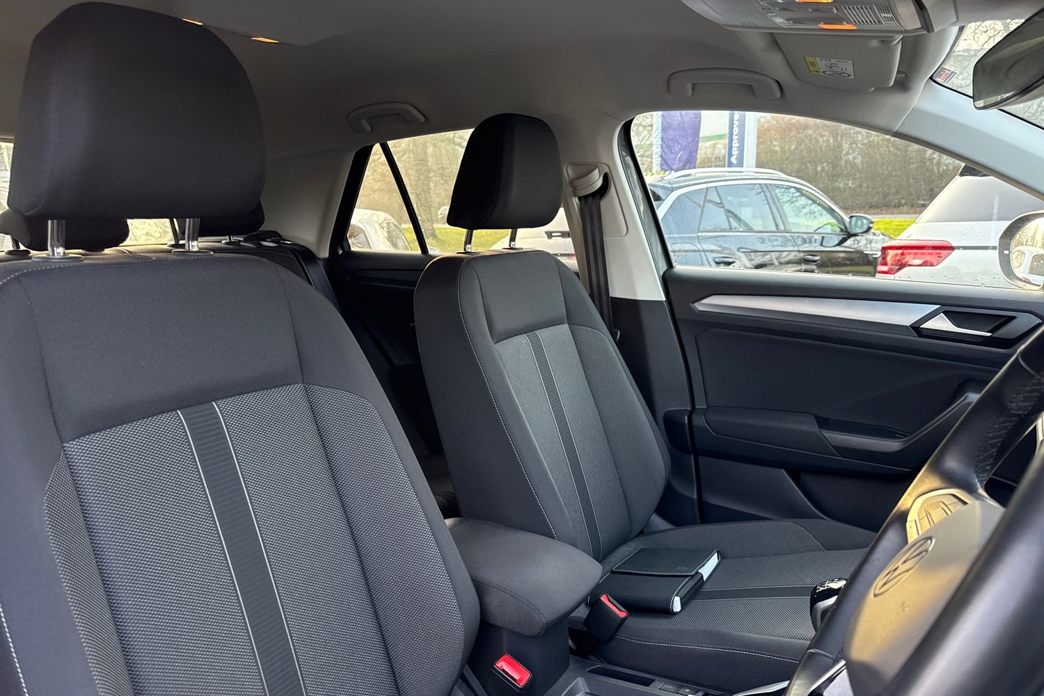 Used Volkswagen T-Roc 2023 for sale - 77052202: Photo 24