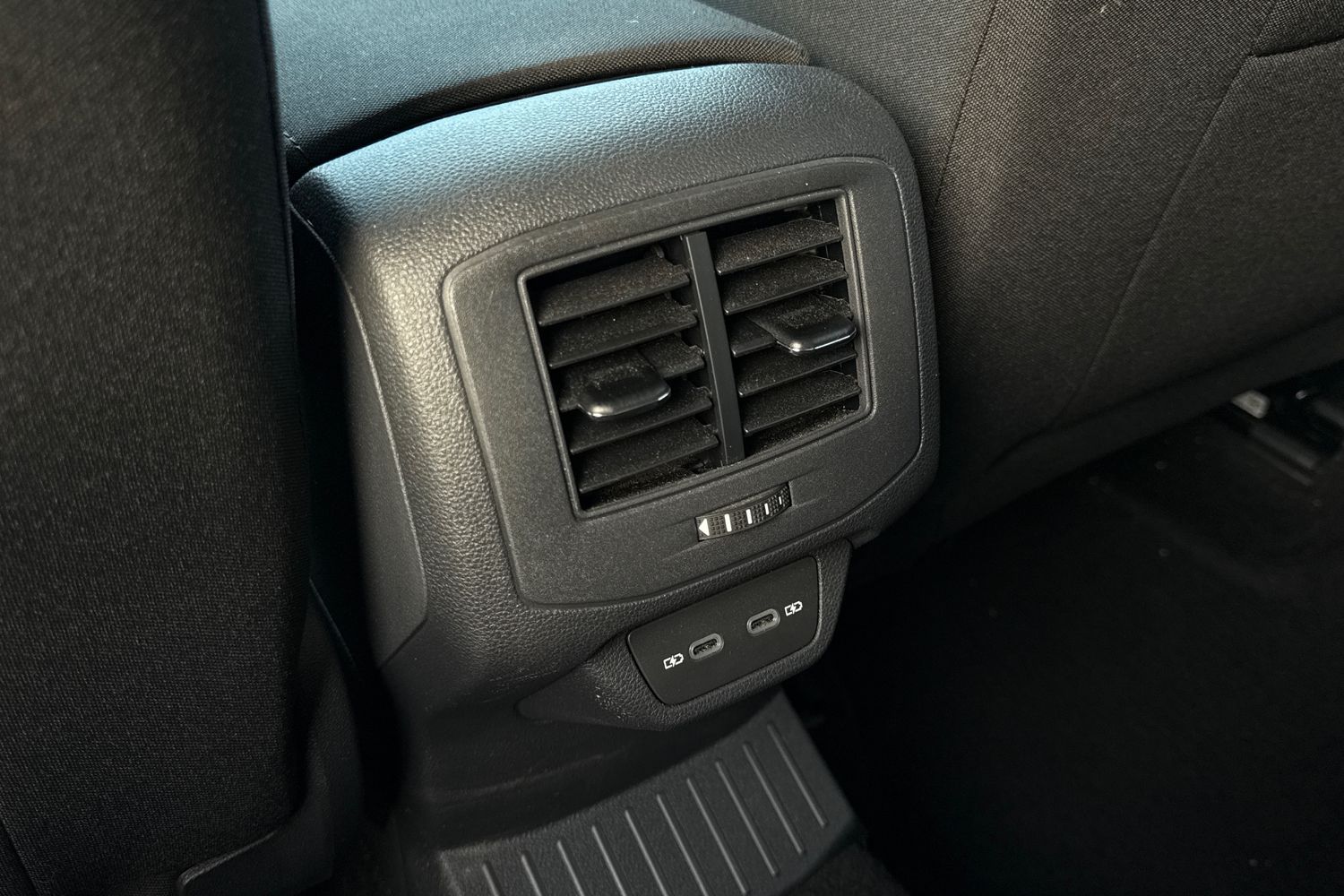 Used Volkswagen T-Roc 2023 for sale - 77052202: Photo 30