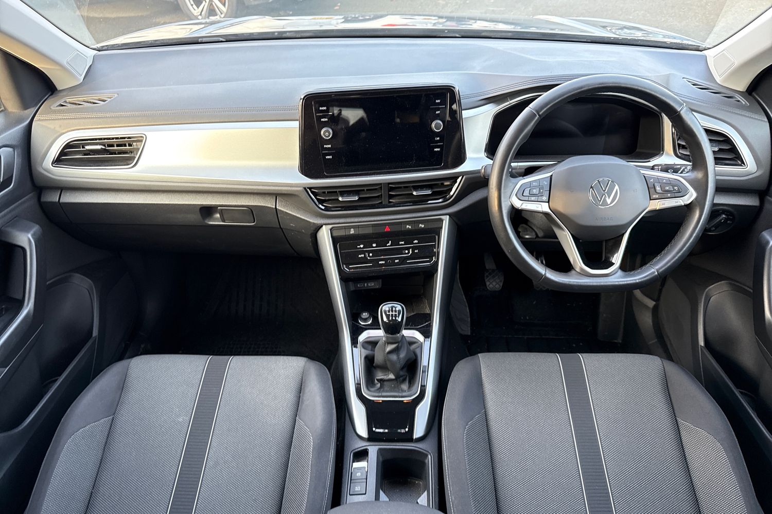 Used Volkswagen T-Roc 2023 for sale - 77052202: Photo 31