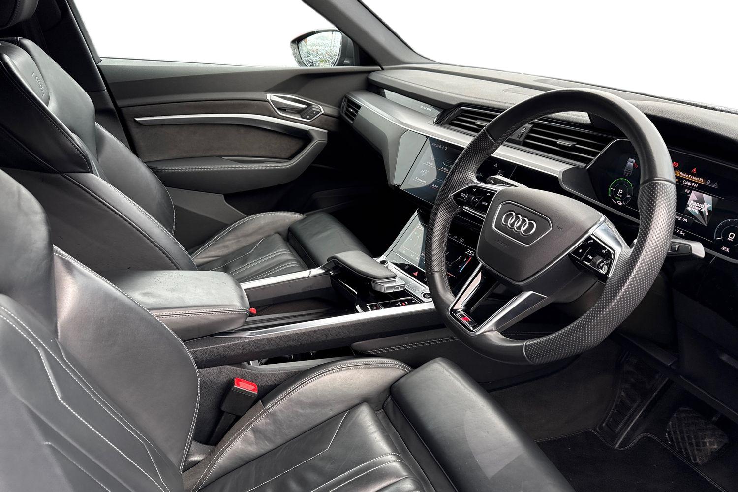 Used Audi e-tron 2021 for sale - 76755351: Photo 14