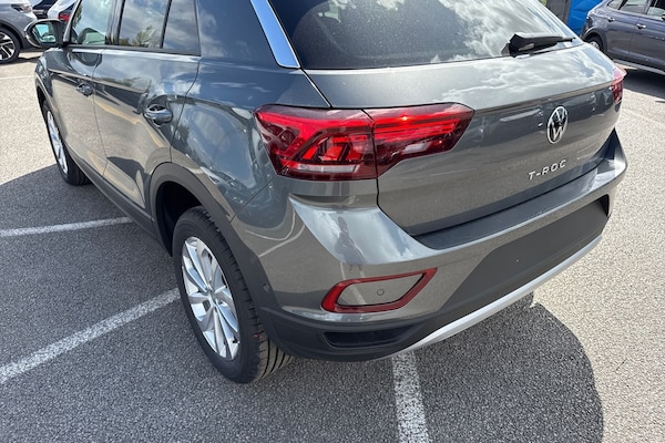 Used Volkswagen T-Roc 2025 for sale - 75745231: Photo 7