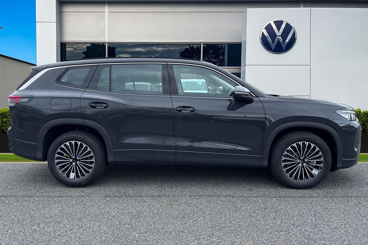 Used Volkswagen Touran 2026 for sale - 77764562: Photo 3