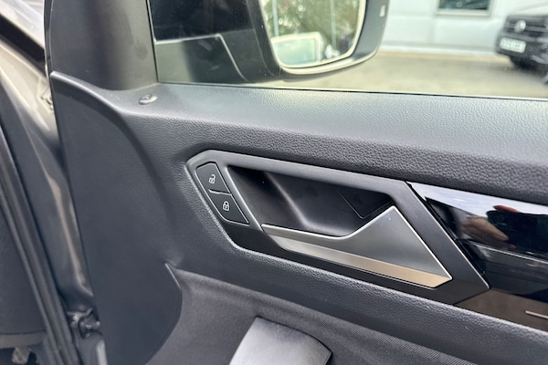 Used Volkswagen T-Roc 2021 for sale - 76194118: Photo 18