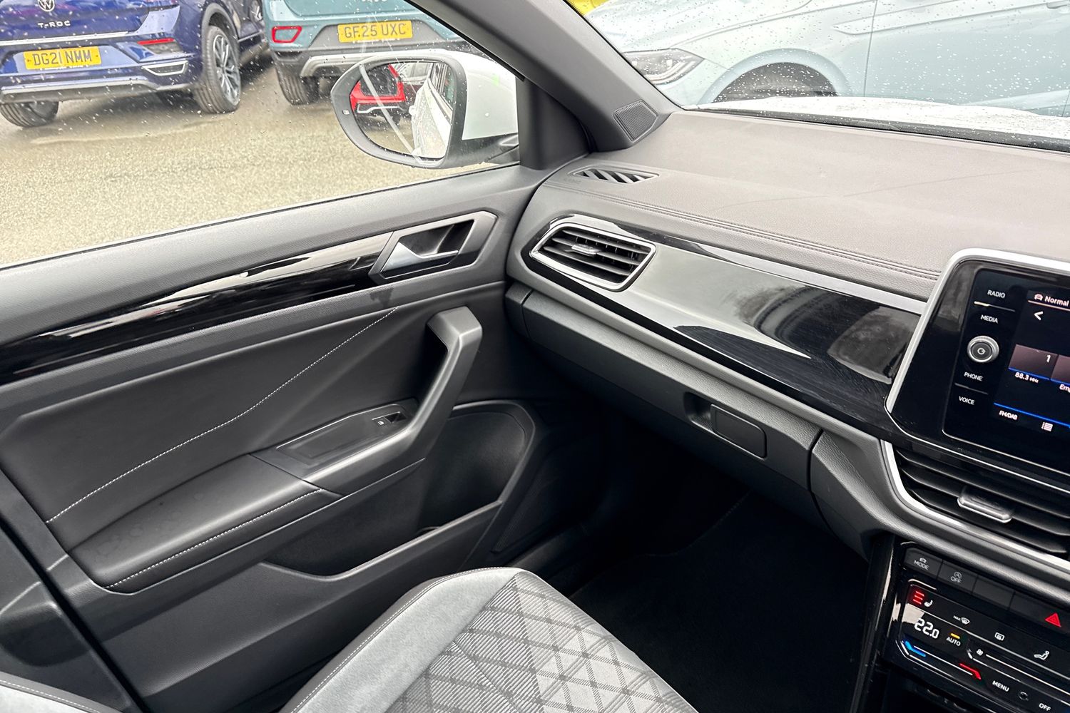 Used Volkswagen T-Roc 2025 for sale - 77394113: Photo 20