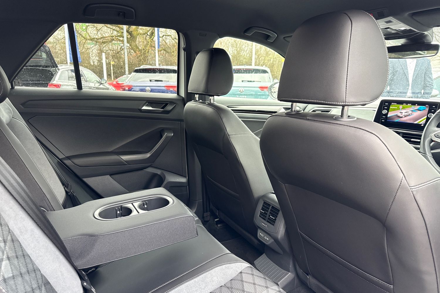 Used Volkswagen T-Roc 2025 for sale - 77394113: Photo 38