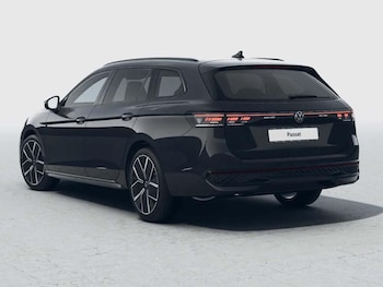 Used Volkswagen Passat 2025 for sale - 77337133: Photo