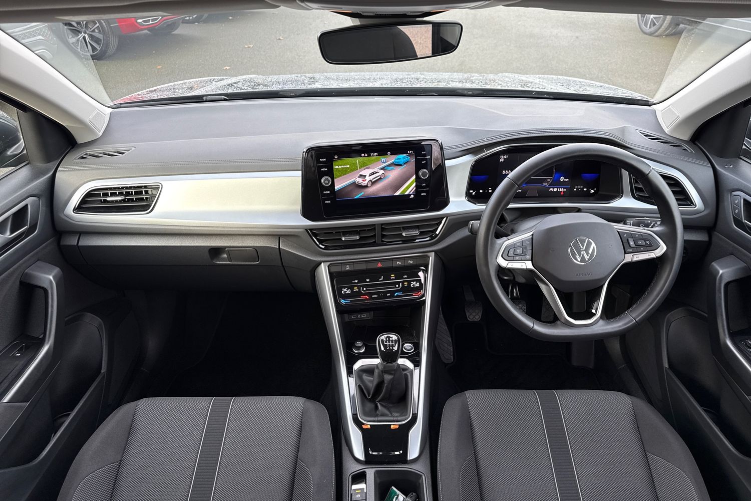 Used Volkswagen T-Roc 2024 for sale - 77172675: Photo 37