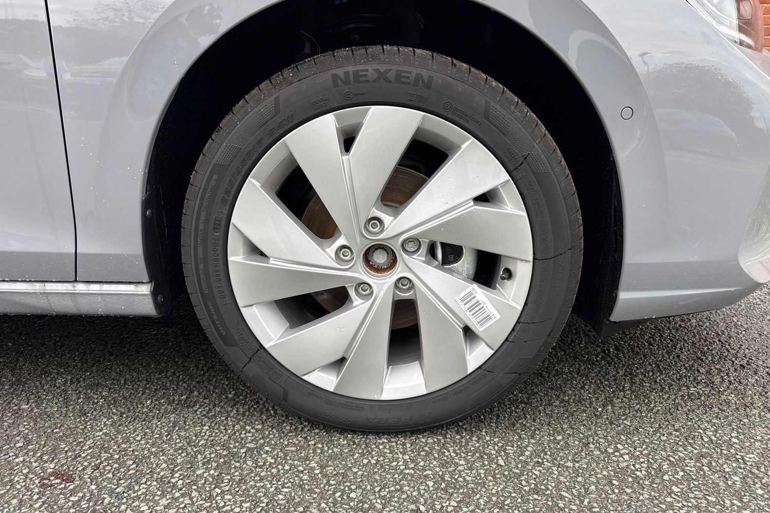 Used Volkswagen Golf 2025 for sale - 76526957: Photo 12