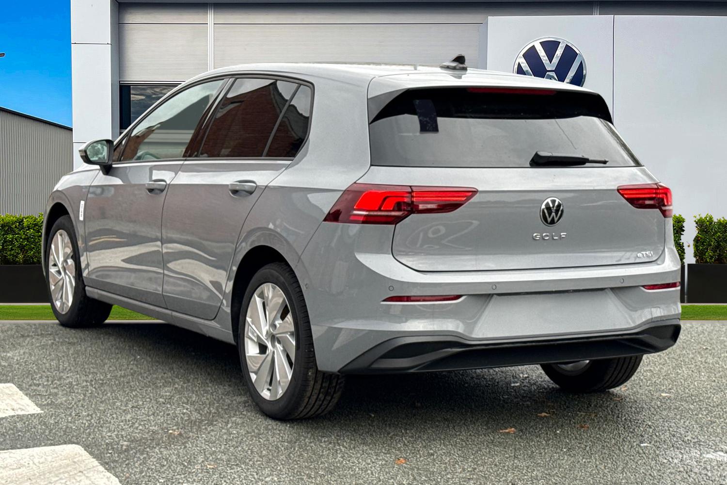 Used Volkswagen Golf 2025 for sale - 76526957: Photo 2