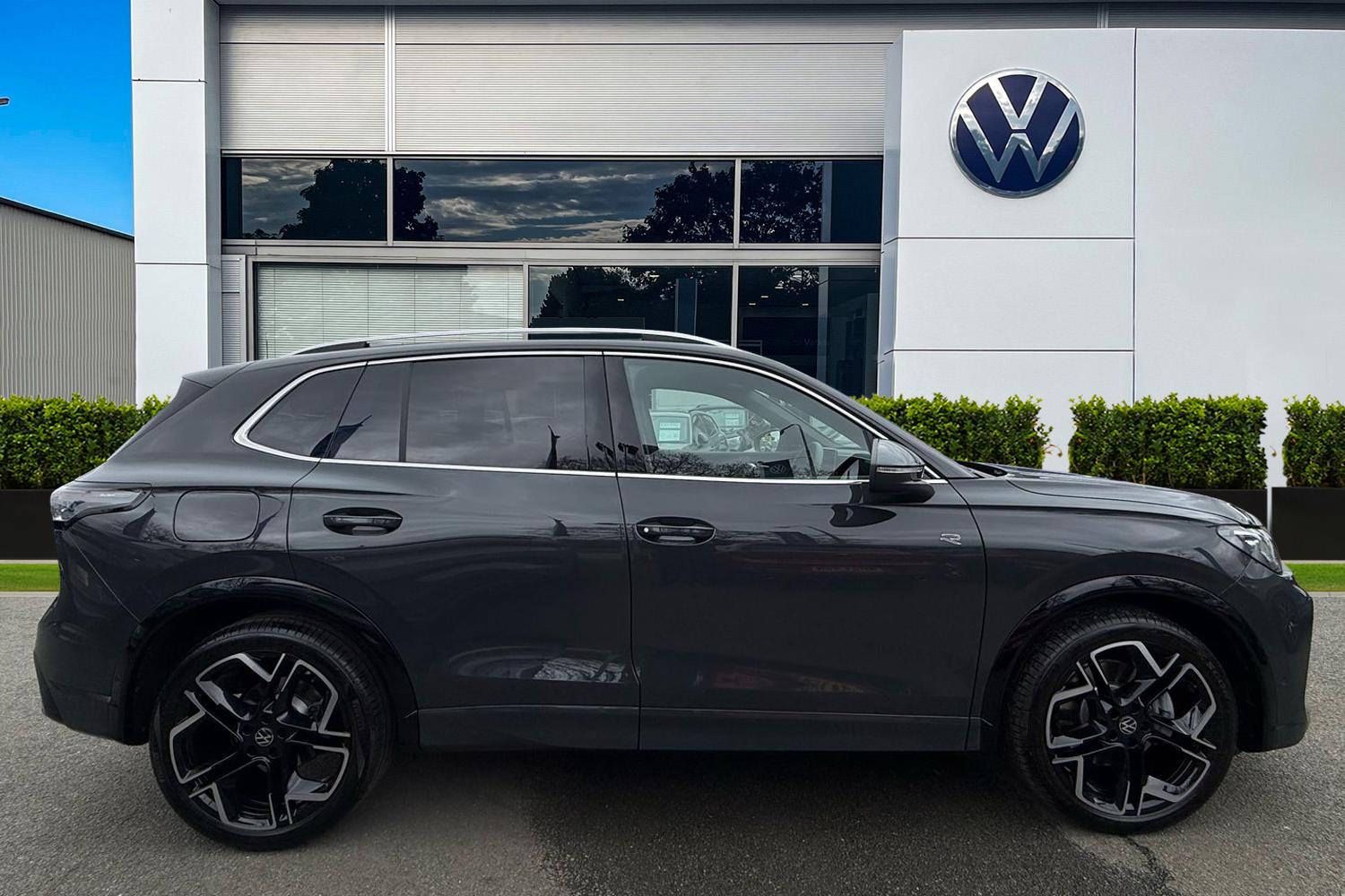 Used Volkswagen Tiguan 2025 for sale - 78001797: Photo 3