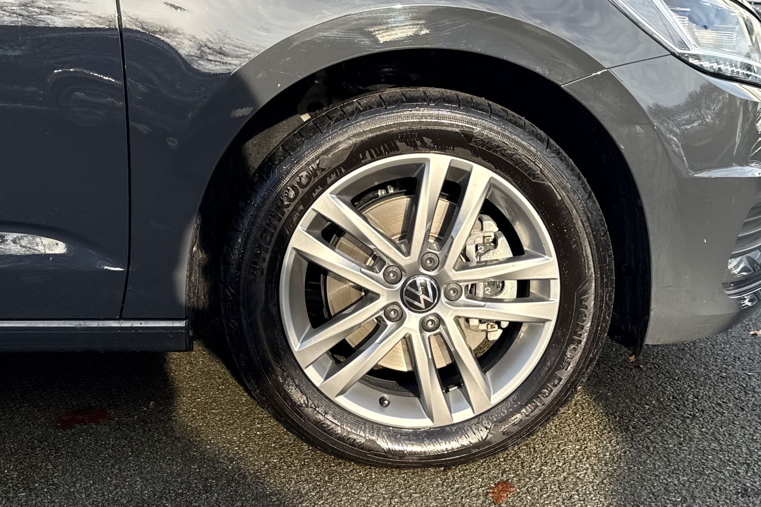 Used Volkswagen Touran 2024 for sale - 77282117: Photo 10