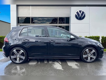 Used Volkswagen Golf 2018 for sale - 75517188: Photo