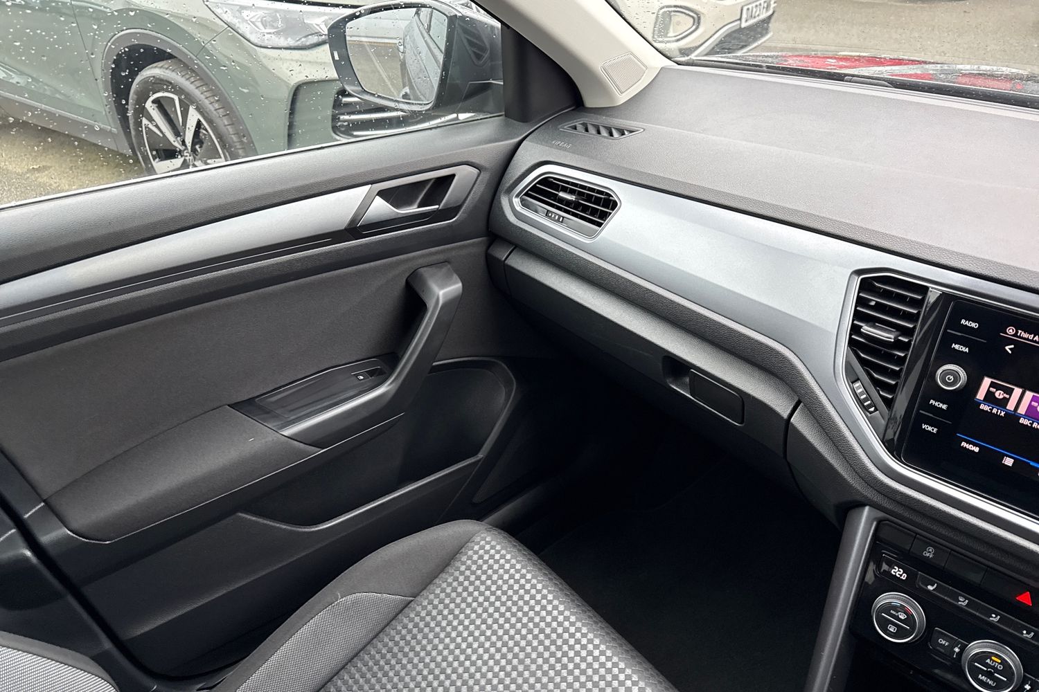 Used Volkswagen T-Roc 2022 for sale - 77914217: Photo 20