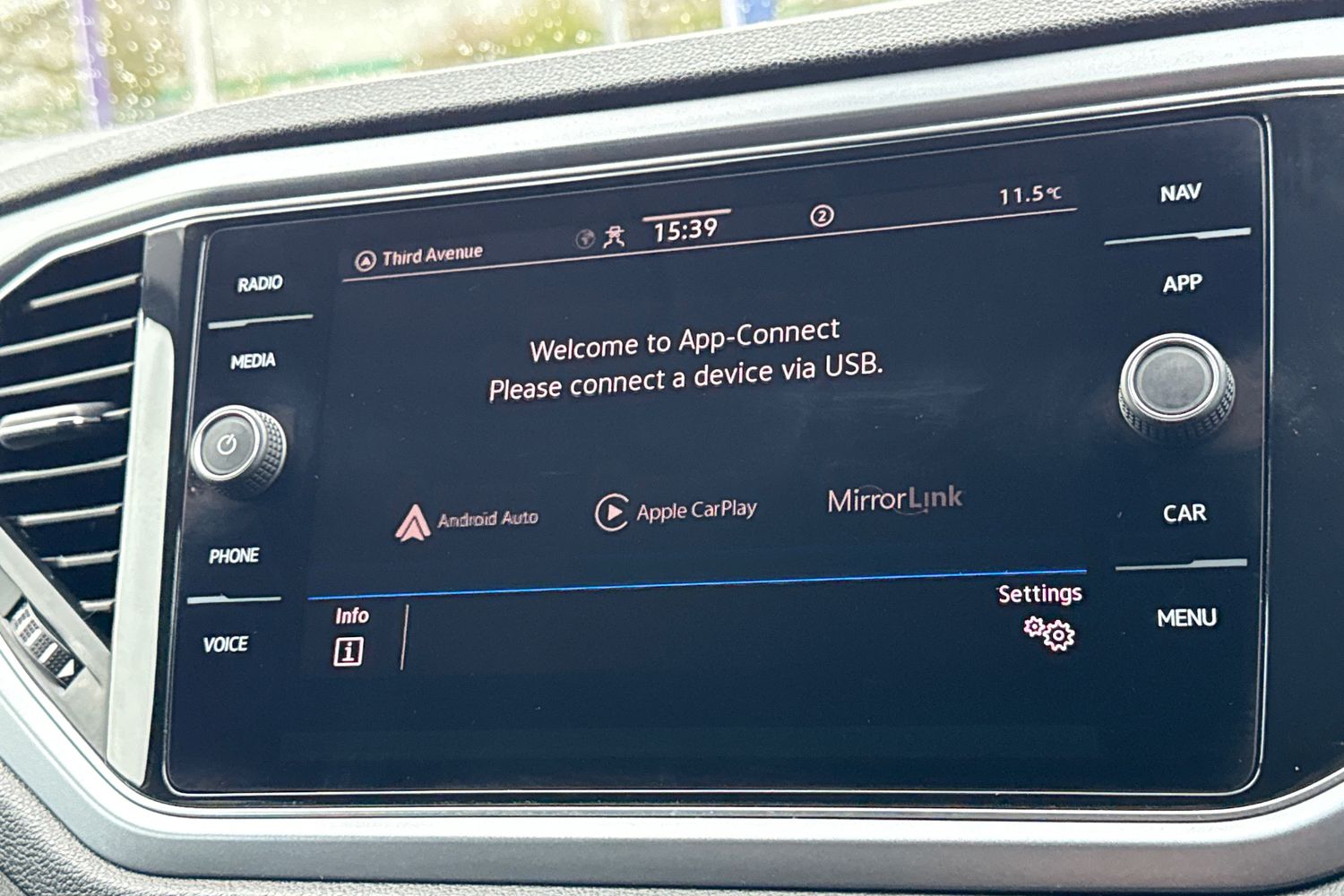 Used Volkswagen T-Roc 2022 for sale - 77914217: Photo 30