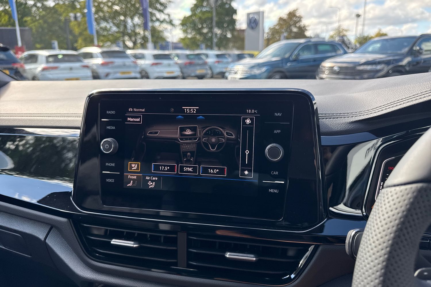 Used Volkswagen T-Roc 2026 for sale - 78043541: Photo 21