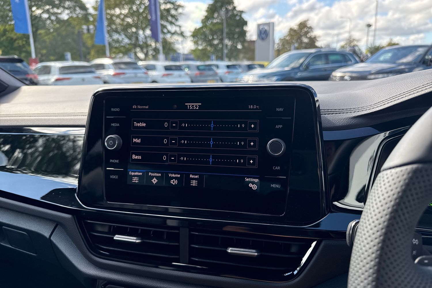 Used Volkswagen T-Roc 2026 for sale - 78043541: Photo 45