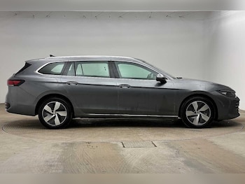 Used Volkswagen Passat 2025 for sale - 78826889: Photo