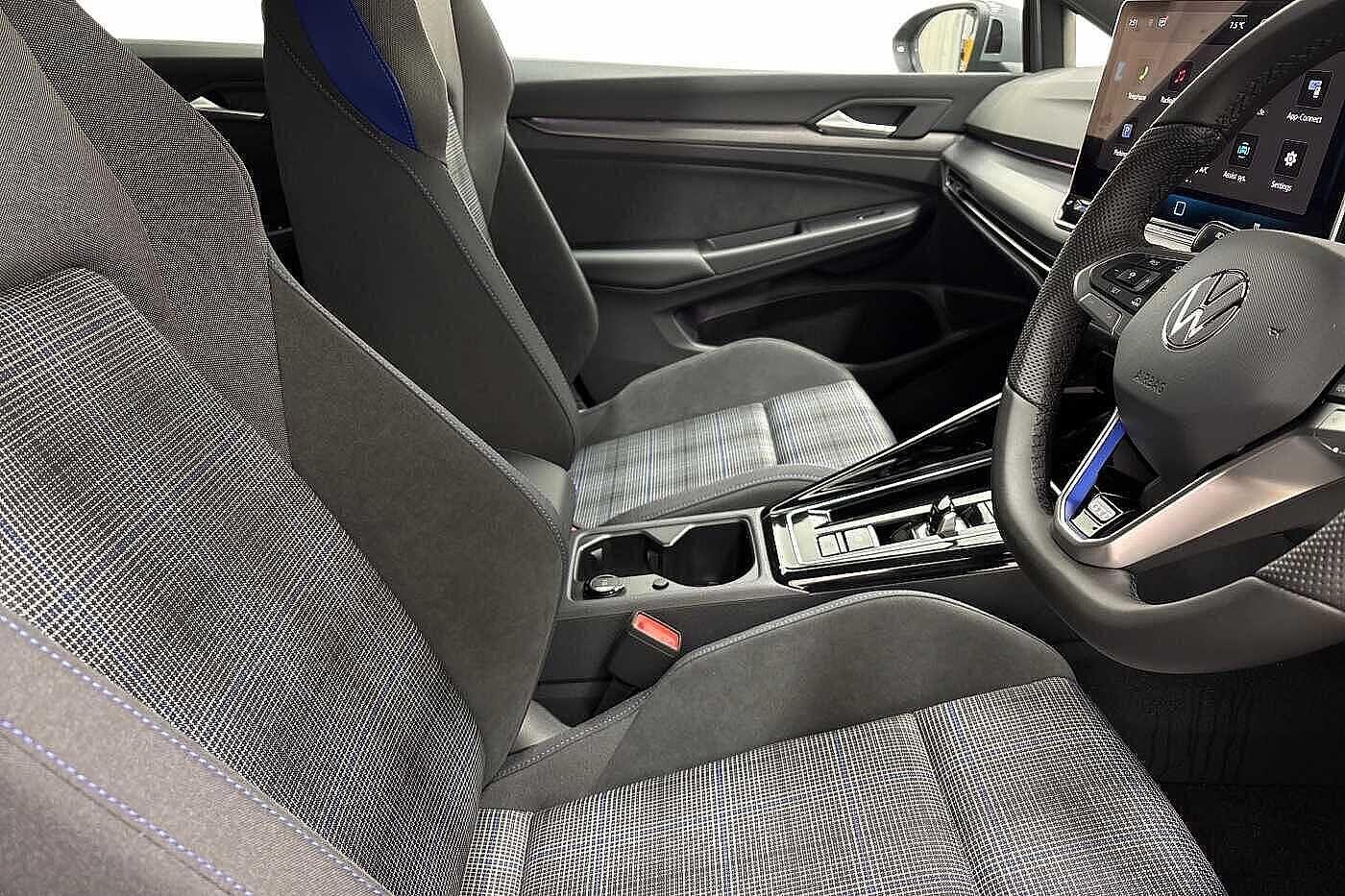 Used Volkswagen Golf 2025 for sale - 77236040: Photo 11