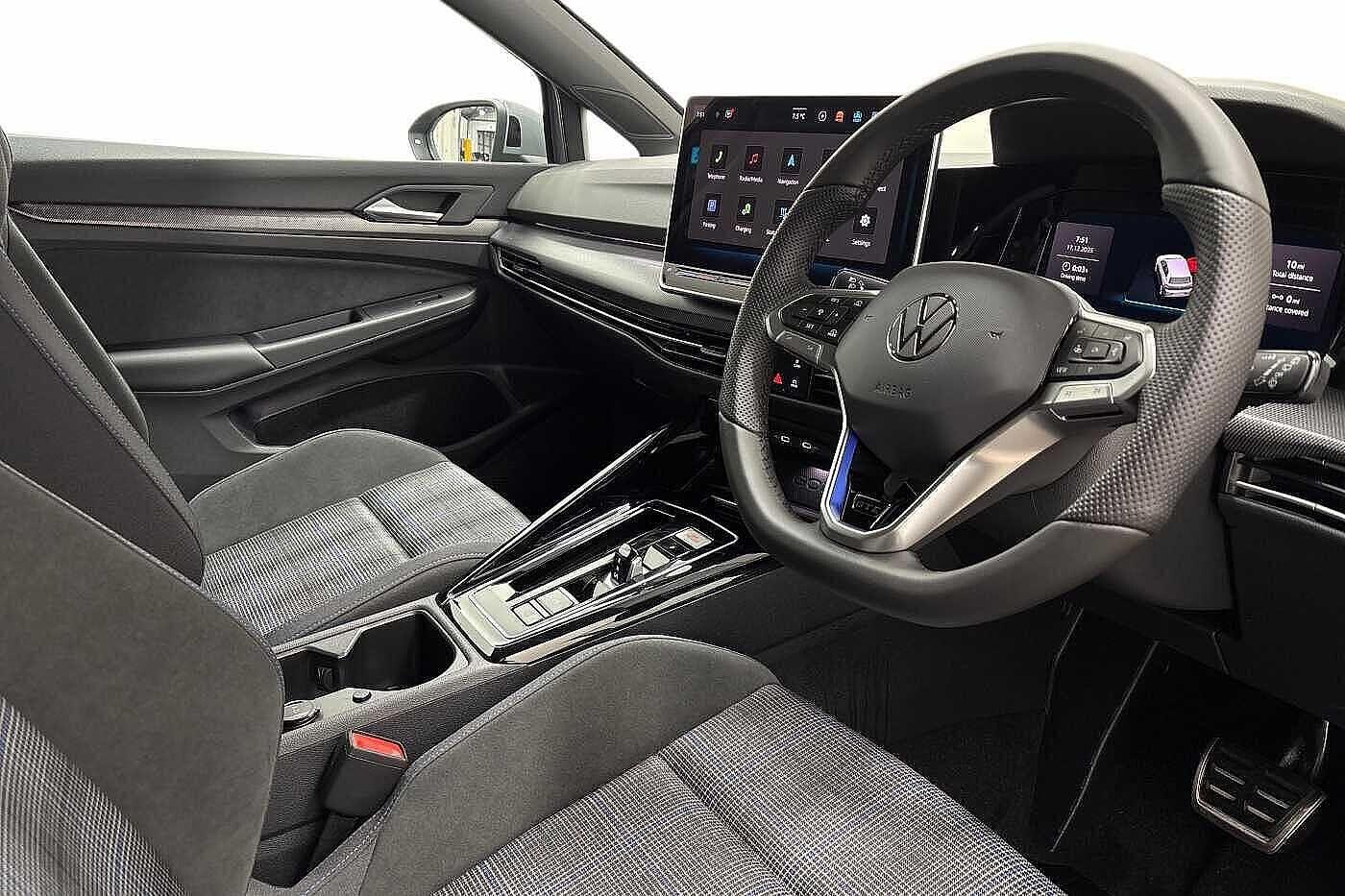 Used Volkswagen Golf 2025 for sale - 77236040: Photo 7