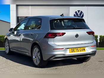 Used Volkswagen Golf 2025 for sale - 79151750: Photo