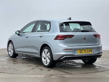 Used Volkswagen Golf 2025 for sale - 79151750: Photo