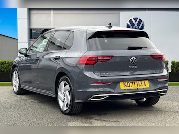 Used Volkswagen Golf 2021 for sale - 77500970: Photo