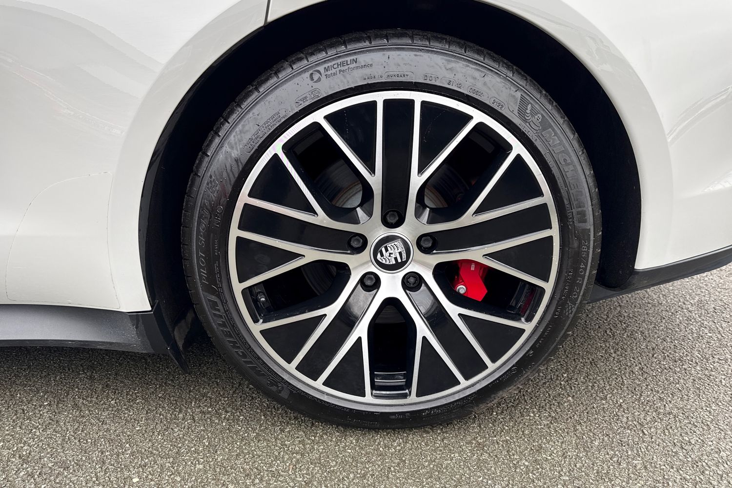 Used Porsche Taycan 2022 for sale - 78155125: Photo 12