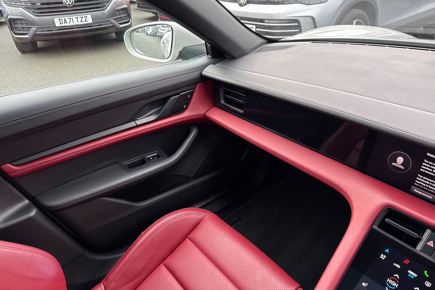 Used Porsche Taycan 2022 for sale - 78155125: Photo 20