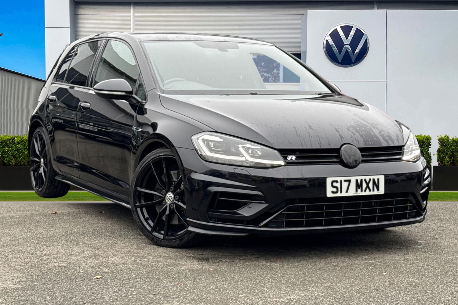 Used Volkswagen Golf 2018 for sale - 76421342: Photo 1