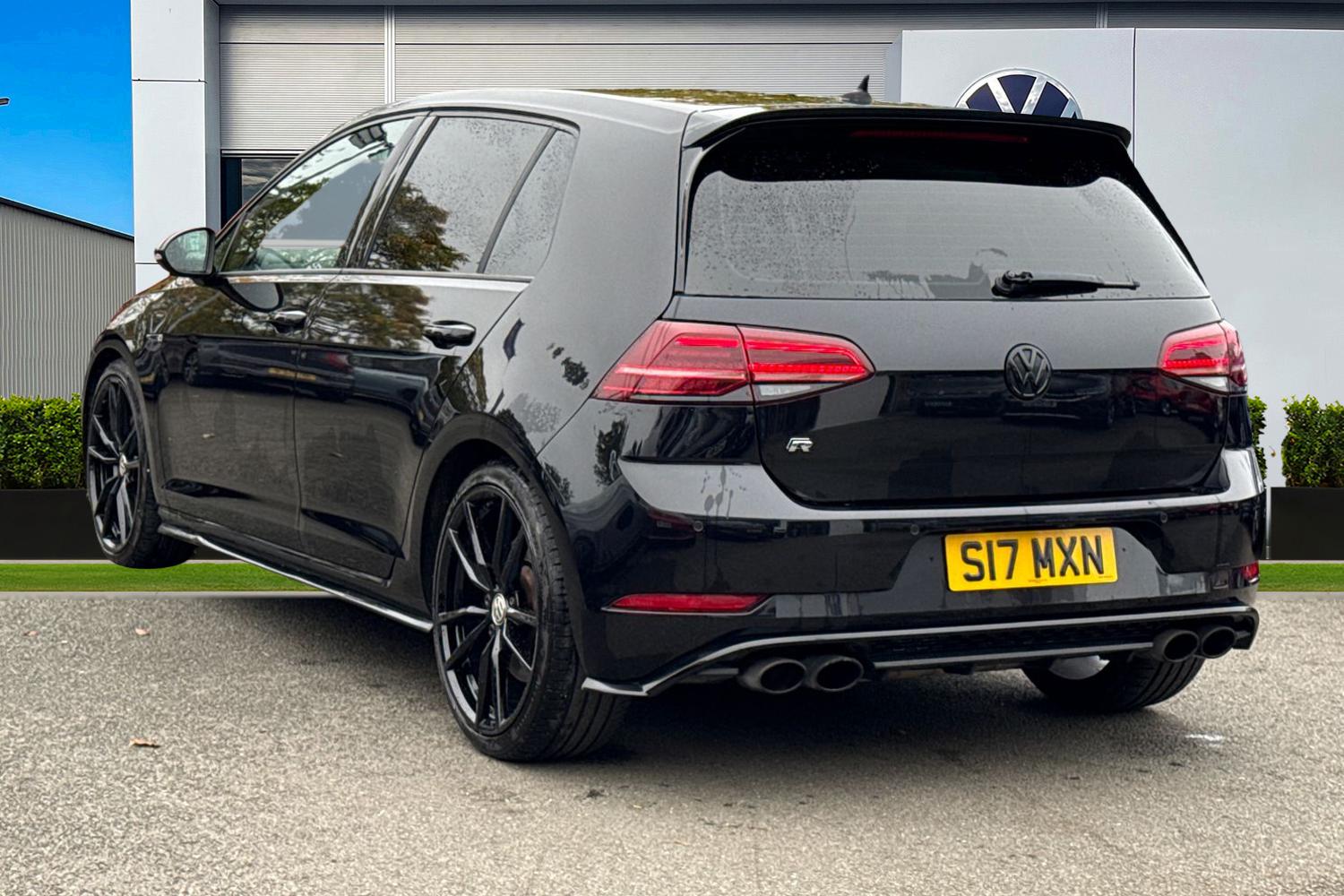 Used Volkswagen Golf 2018 for sale - 76421342: Photo 2