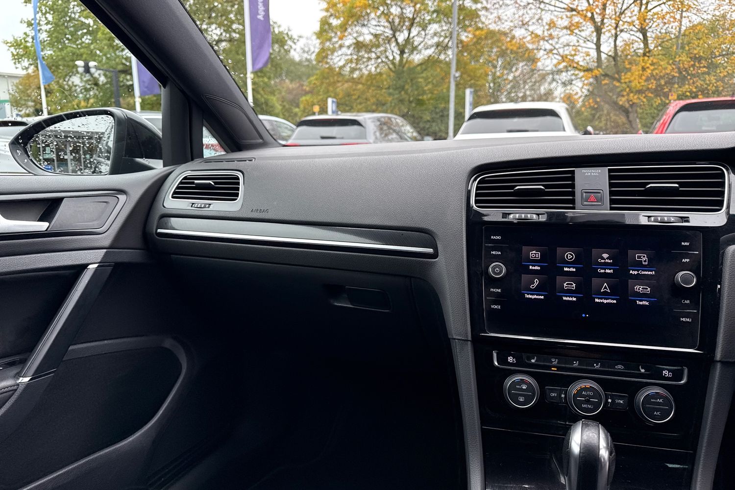 Used Volkswagen Golf 2018 for sale - 76421342: Photo 20