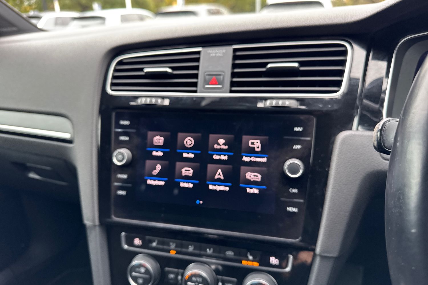 Used Volkswagen Golf 2018 for sale - 76421342: Photo 37