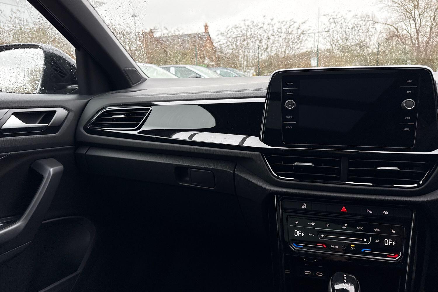 Used Volkswagen T-Roc 2026 for sale - 77313070: Photo 14