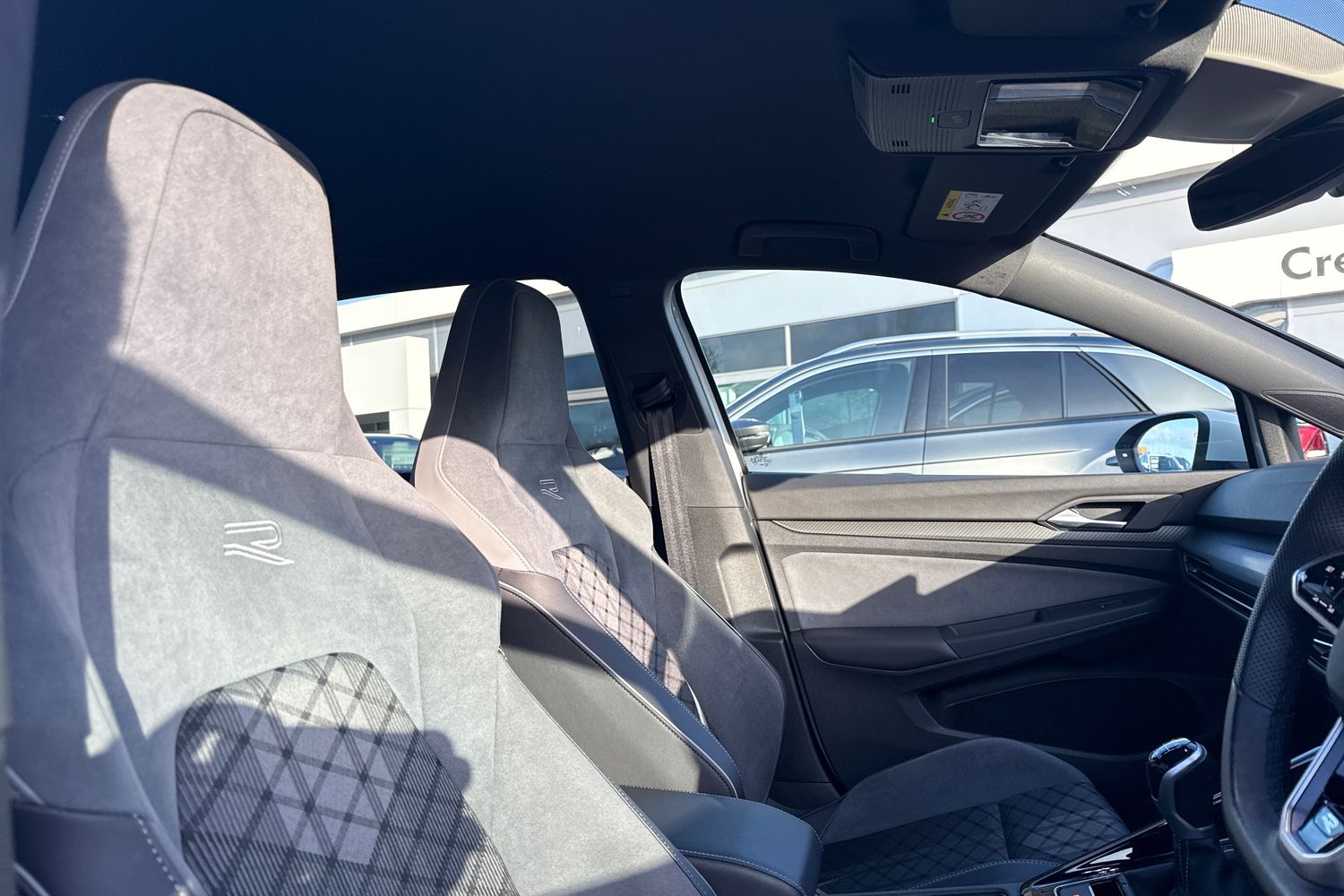 Used Volkswagen Golf 2023 for sale - 77135327: Photo 24