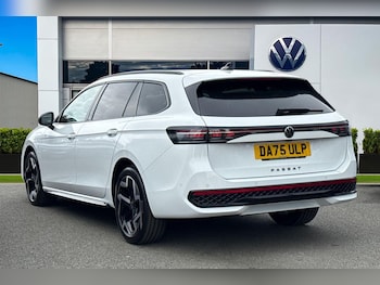 Used Volkswagen Passat 2025 for sale - 78668637: Photo