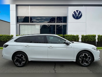 Used Volkswagen Passat 2025 for sale - 78668637: Photo