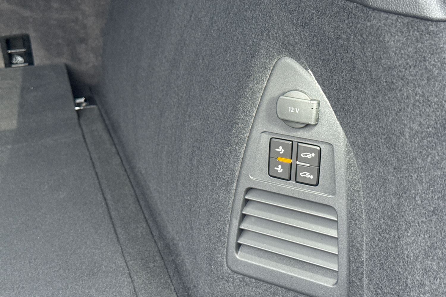 Used Volkswagen Touareg 2025 for sale - 76836329: Photo 47