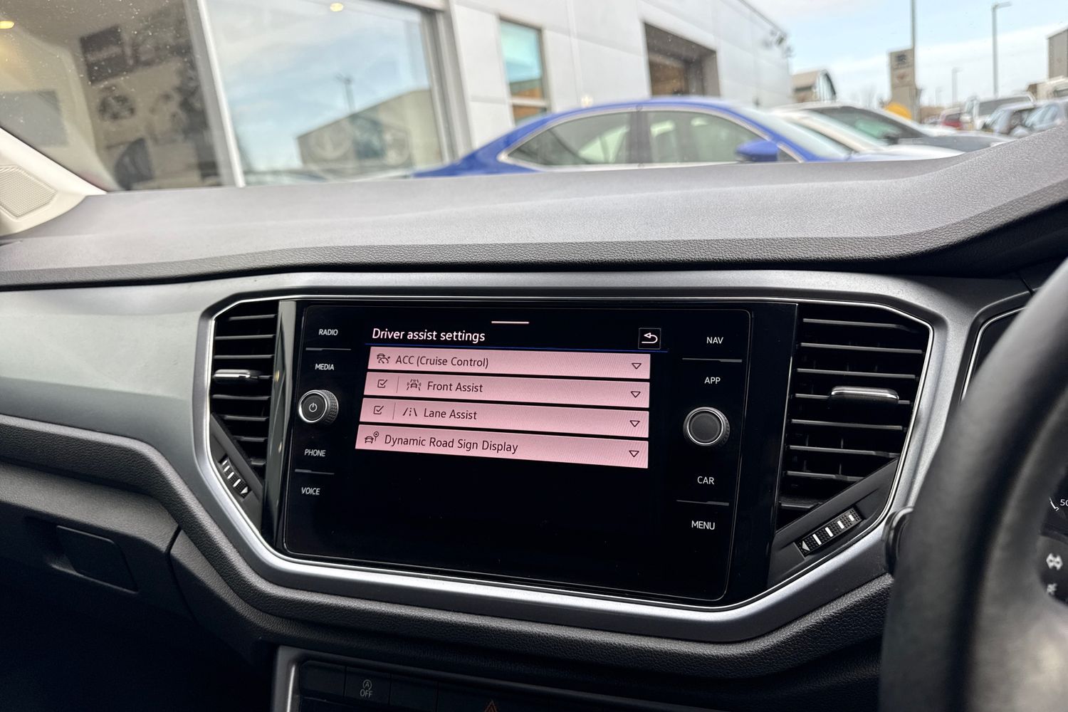 Used Volkswagen T-Roc 2022 for sale - 77649372: Photo 39