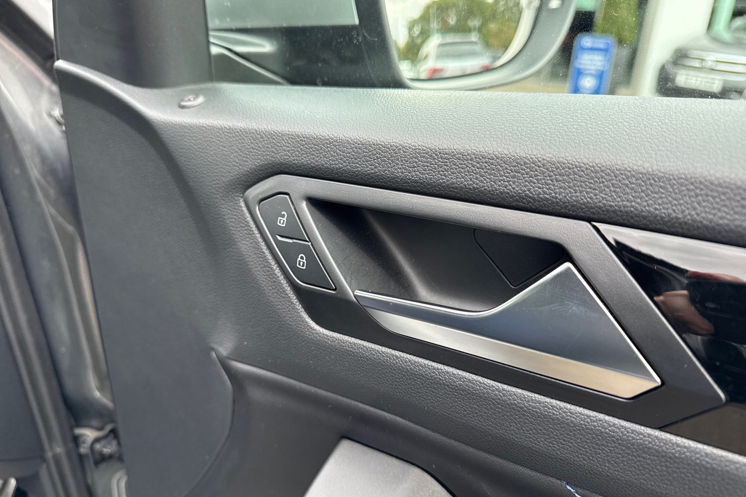 Used Volkswagen T-Roc 2024 for sale - 76090253: Photo 21