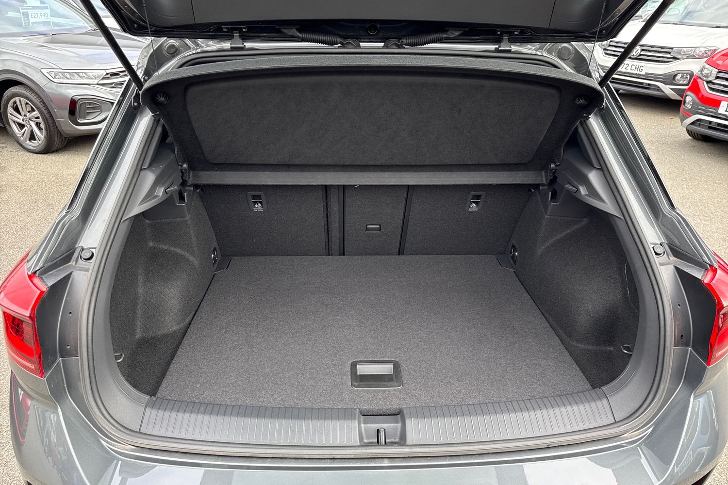 Used Volkswagen T-Roc 2024 for sale - 76090253: Photo 7