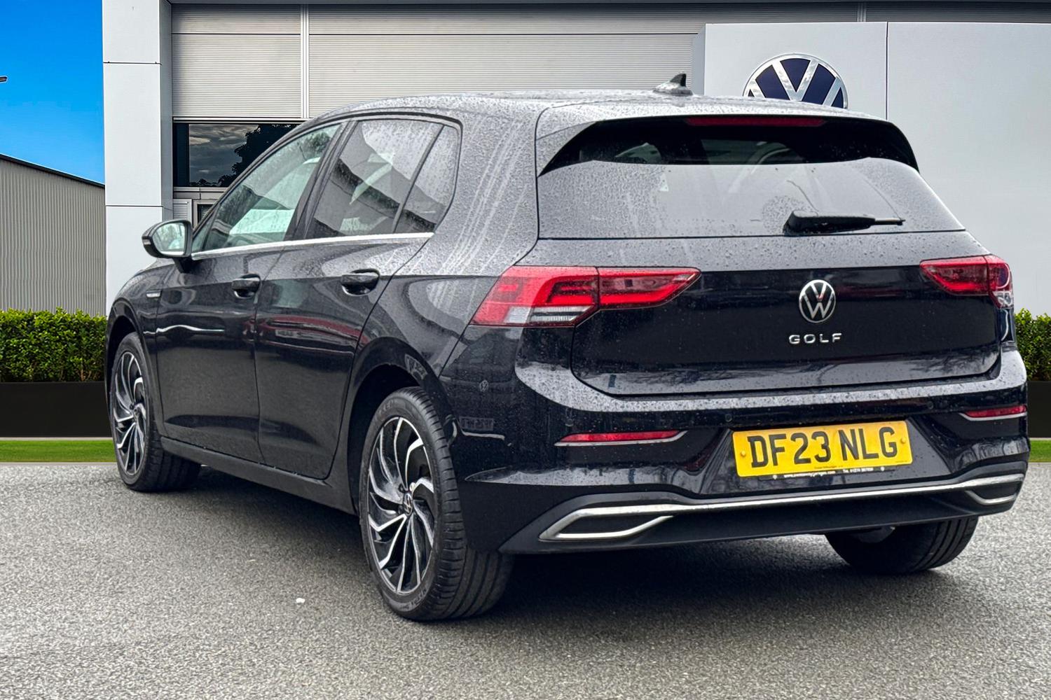 Used Volkswagen Golf 2023 for sale - 78043497: Photo 2