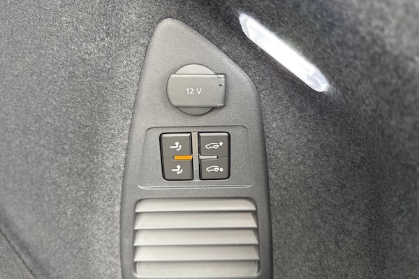 Used Volkswagen Touareg 2025 for sale - 75739985: Photo 30