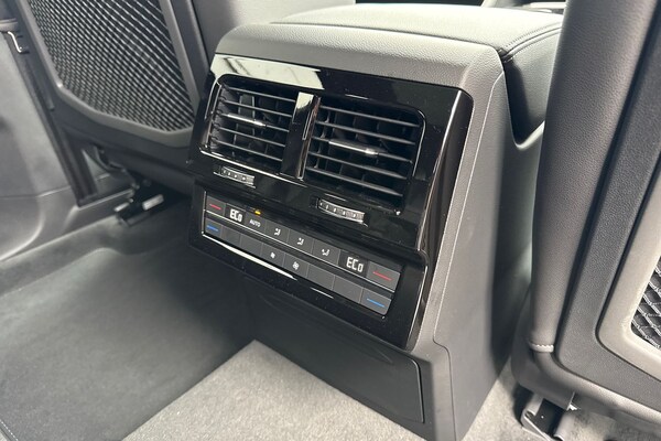 Used Volkswagen Touareg 2025 for sale - 75739985: Photo 31