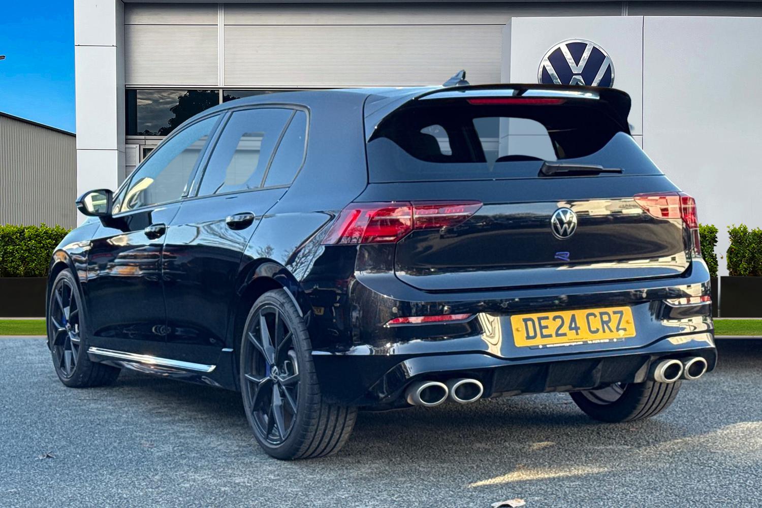 Used Volkswagen Golf 2024 for sale - 76665194: Photo 2